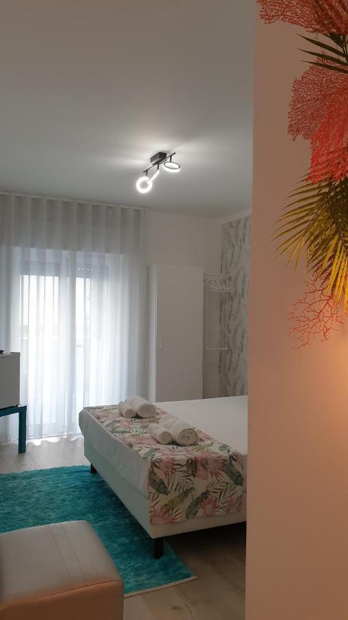 Prestige Holidays Alojamentos Nazare Luaran gambar